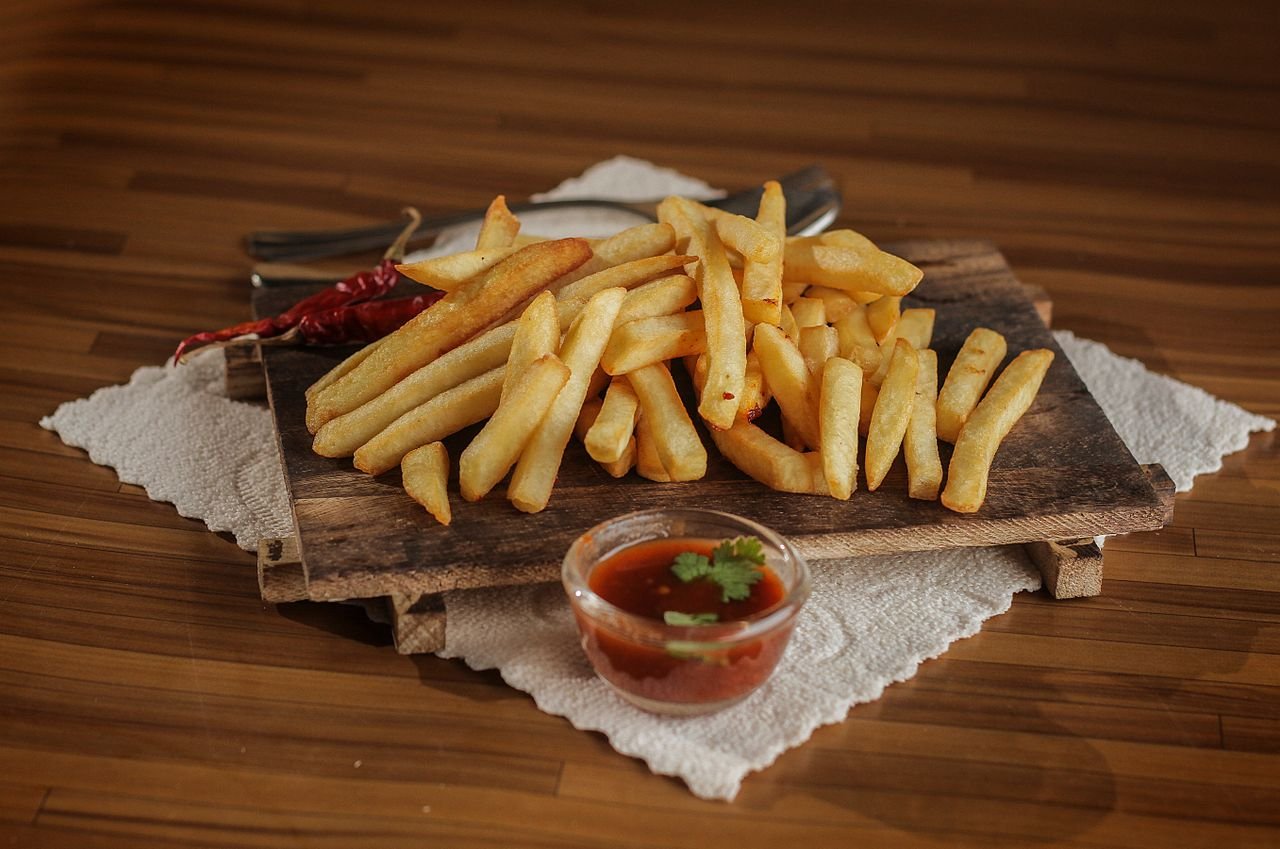 Kentang goreng dengan beragam bumbu untuk eksplorasi rasa bold dan berlapis